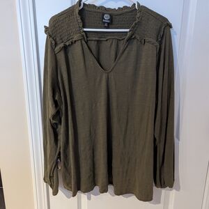 Bobeau Olive Green Smocked Women's Long Sleeve